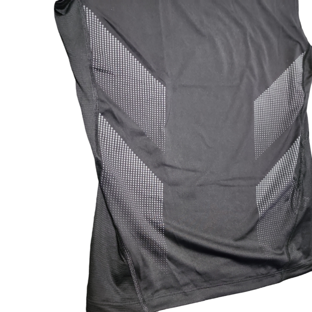 Under Armor heatgear compression men's XL sleeveless tank - Picture 2 of 7